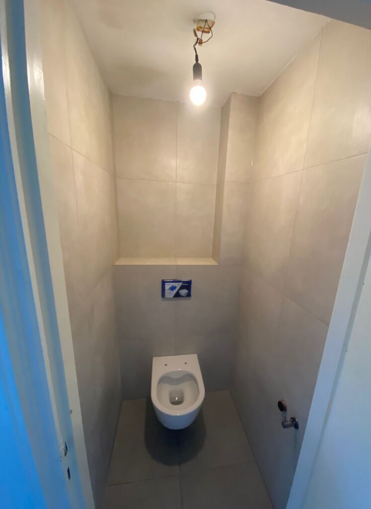 5846